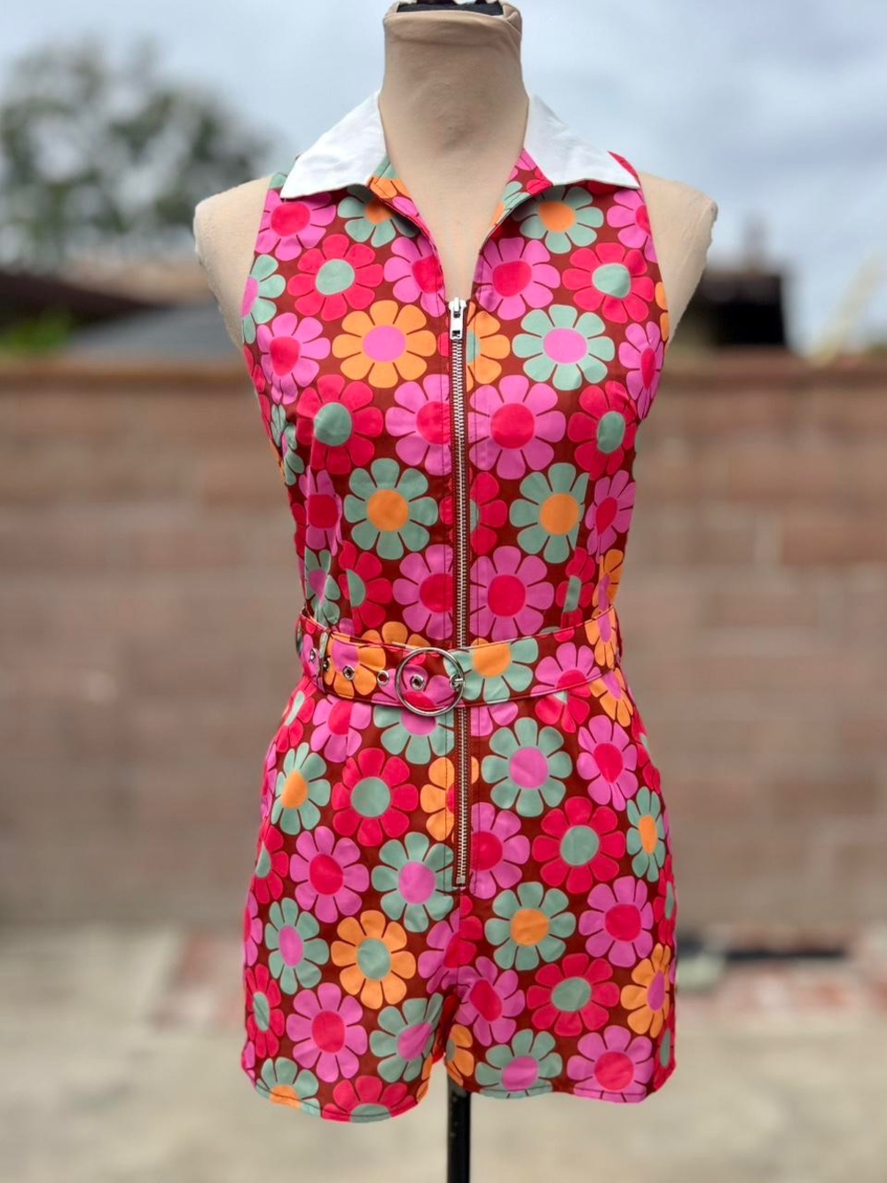 Vintage / Reteo Sugar Thrillz Pink Floral Zip Romper with White Collar - Picture 5 of 5